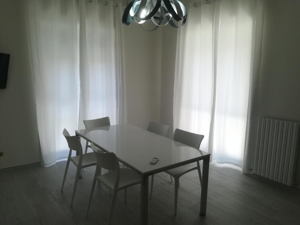 Home Mazzei Piazza Bilotti Cosenza Rum bild